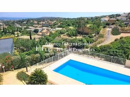 villa de standing (surface pondérée 224 m²) - piscine chauffée 55 m² - vue mer - 4...