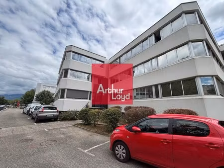 location local professionnel 117m² st martin d heres 38400