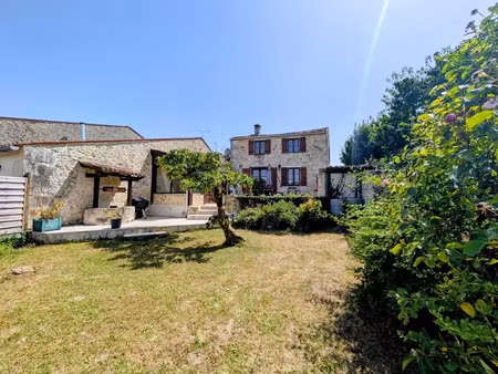 vente maison 4 pièces 126 m² à champagne (17620)  289 900 €