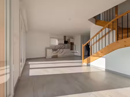 vente maison 4 pièces 77.5 m² à pertuis (84120)  325 500 €
