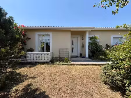 vente maison 4 pièces 96 m² à beautiran (33640)  369 600 €