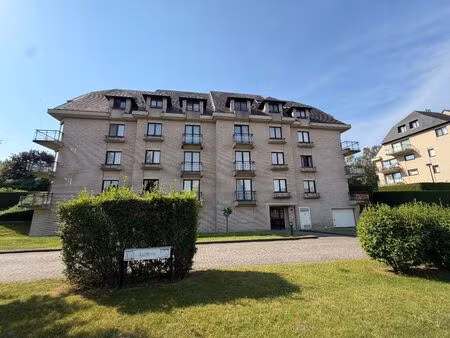 penthouse à louer à allée du petit paris 28 waterloo (vbe40704)
