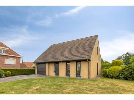 huis te koop in ronse met 3 slaapkamers
