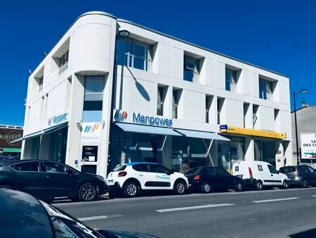 location bureaux 276 m²