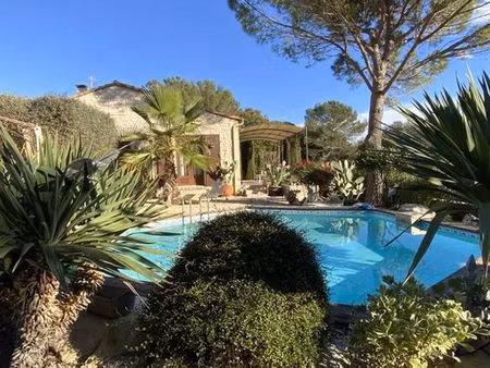 maison de luxe de 5 pièces en vente à uzès  france