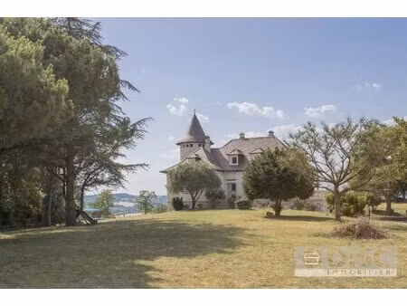 magnifique propriété avec vues à 360° à 3 minutes du centre-ville de caussade.