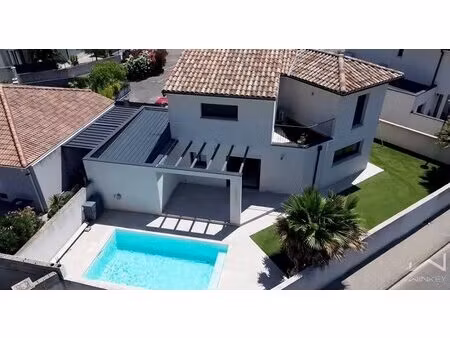 à montélimar (26)  villa avec 4 chambres à vendre 379900 €