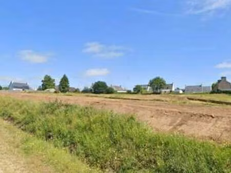 vente terrain à plougonven (29640) : à vendre / plougonven