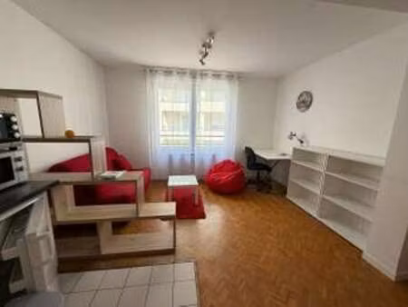 location appartement t1 meublé à angers centre (49000) : à louer t1 meublé / 32m² angers c