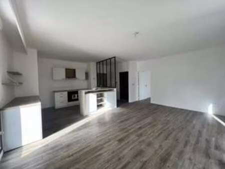 location appartement 2 pièces à lamballe (22400) : à louer 2 pièces / 58m² lamballe