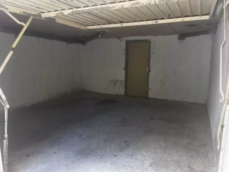 vente garage nantes (44300)