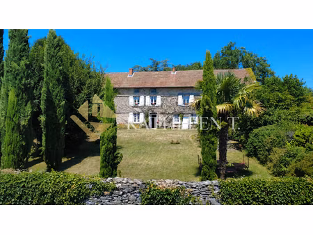 vente propriété 5 pièces 208 m² à montalieu-vercieu (38390)  475 000 €