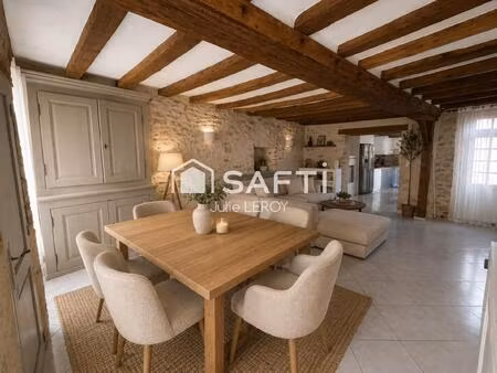 maison de bourg située à saint-christophe-en-champagne  146m².
