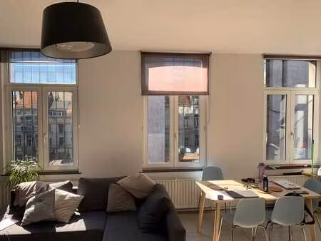 appartement 1 chambre de 70m2 quartier européen