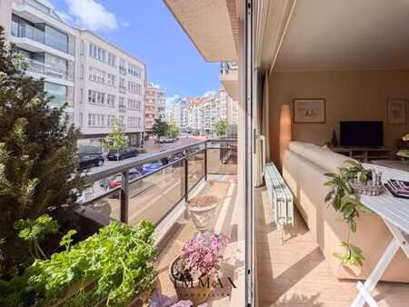 spacieux appartement 2 pièces avec façade large près de la p