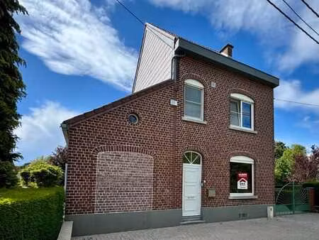 maison familiale avec 3 chambres et grand jardin