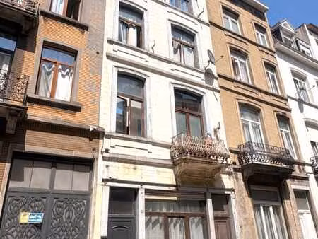 maison de rapport 5 appartements rendement 8 24 % à laeken