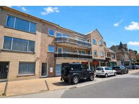 gerenoveerd appartement met 2 slk te centrum ranst!