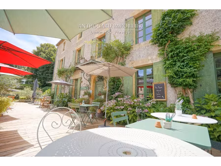 maison de village à vendre à cadouin