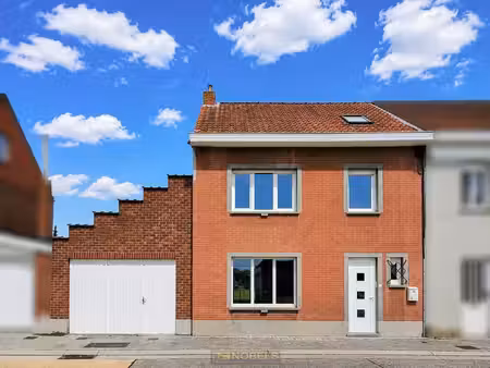 te koop  goed onderhouden woning met aangename tuin te zi...