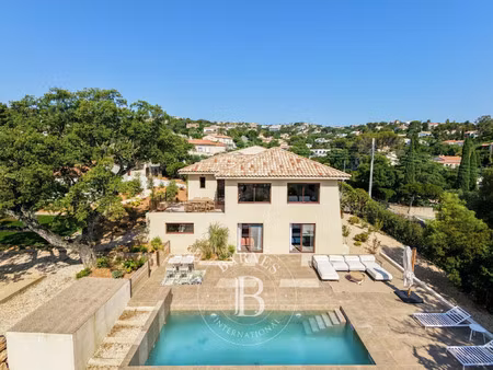 villa de luxe à vendre à saint aygulf
