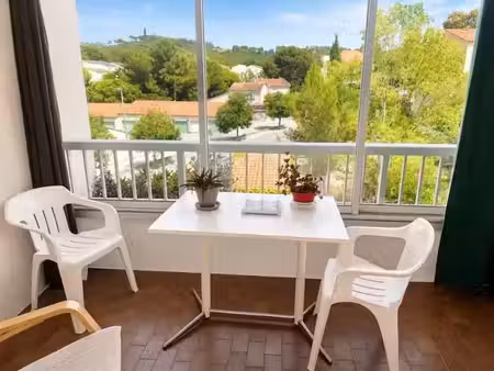 vente appartement 2 pièces 23.8 m² à saint-mandrier-sur-mer (83430)  128 000 €