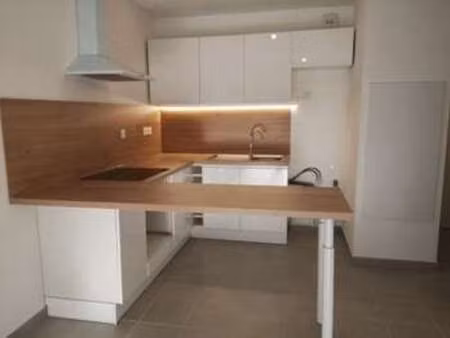 location appartement 2 pièces au muy (83490) : à louer 2 pièces / 36m² le muy
