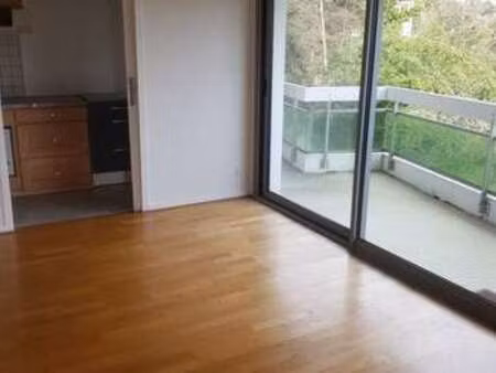 location appartement 3 pièces à pau (64000) : à louer 3 pièces / 64m² pau