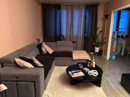 location appartement 3 pièces à la courneuve (93120) : à louer 3 pièces / 61m² la courneuv