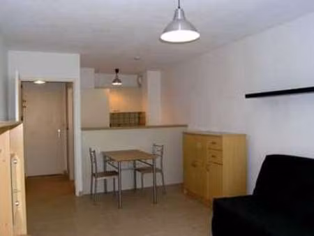 location appartement t1 meublé à montpellier (34000) : à louer t1 meublé / 30m² montpellie