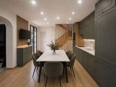 location maison meublé aux lilas (93260) : à louer meublé / 212m² les lilas