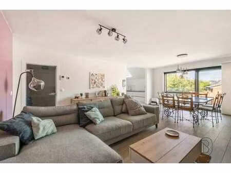 superbe appartement récent au cœur de dottignies