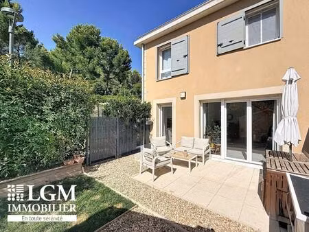 ensues la redonne pavillon 3 pieces avec jardin et 2 places privatives