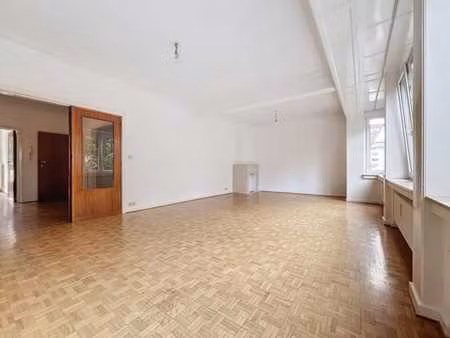 uccle centre - 3 chambres + 2 sdb + garage box 01/07