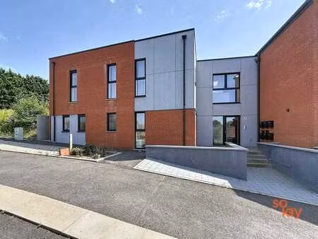 lumineux appartement 2 ch + parking