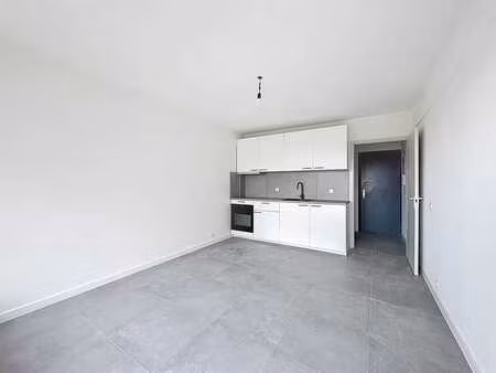 studio rénové à louer dans le centre de koksijde