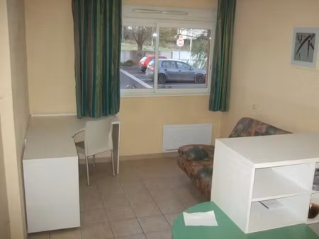 location meublée appartement 1 pièce 23 m² à lattes (34970)  600 €