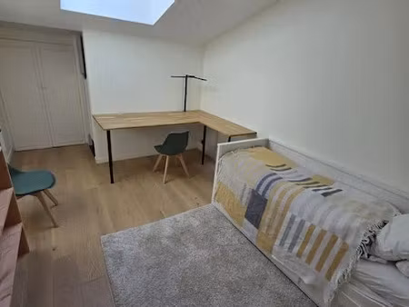 location meublée appartement 1 pièce 19 m² à blanquefort (33290)  720 €