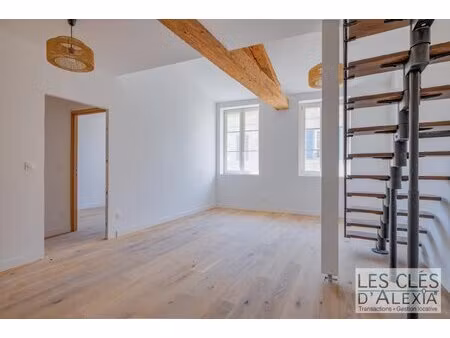 saint-genis-laval centre – duplex t3 de 70 m² au sol avec 2 suites