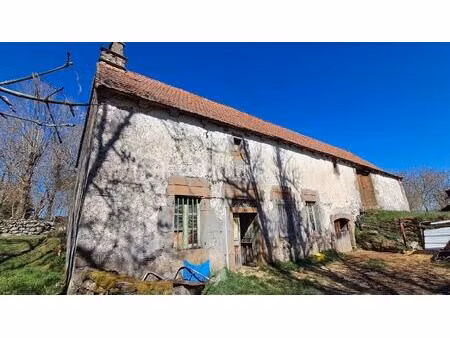 corps de ferme à rénover sur la commune de chalinargues