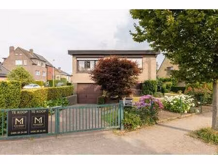 uitstekend gelegen charmante villa met 4 slaapkamers  tui...