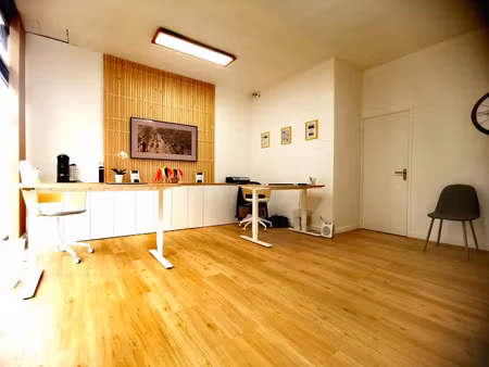 location locaux professionnels 0 pièces 31 m² à tours (37000)  850 €