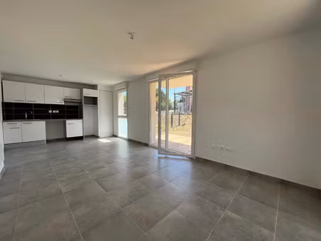 location appartement 3 pièces 61 m² à pechbonnieu (31140)