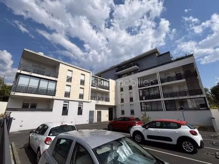 t3 de 65 m2 dans résidence de 2016 avec locataires - parking