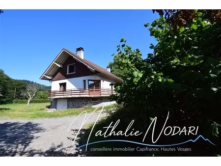 maison avec terrain arboré de 2 200 m² à fresse-sur-moselle