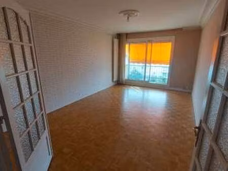 location appartement 2 pièces à orvault (44700) : à louer 2 pièces / 58m² orvault