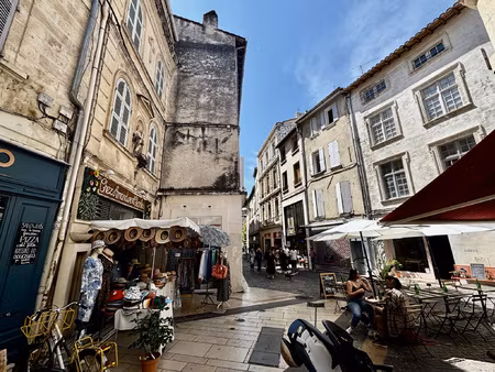 avignon im p2 proche place st didier
