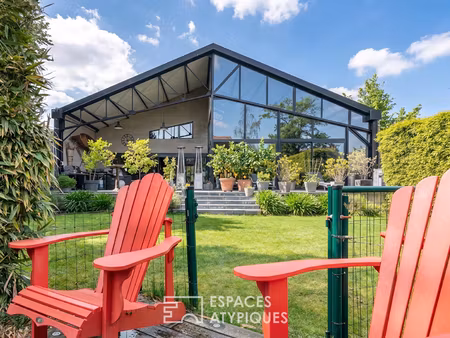 loft d'exception avec jardin et piscine intérieure