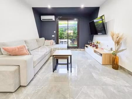 seyssins village – appartement t2 bis rénové avec 2 terrasses privatives – résidence du pa