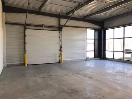 location local d'activités poitiers 120 m²